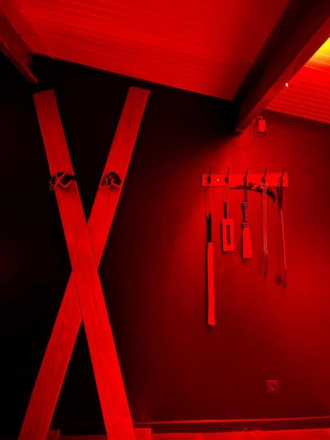 Отель L'Entrepot Secret Ним Экстерьер фото